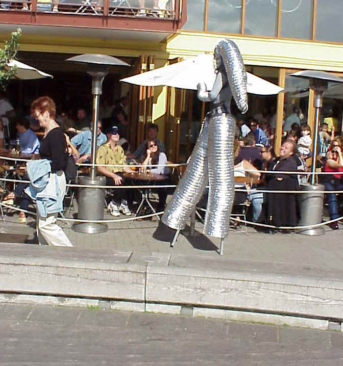 MVC-012L.JPG (103371 bytes)