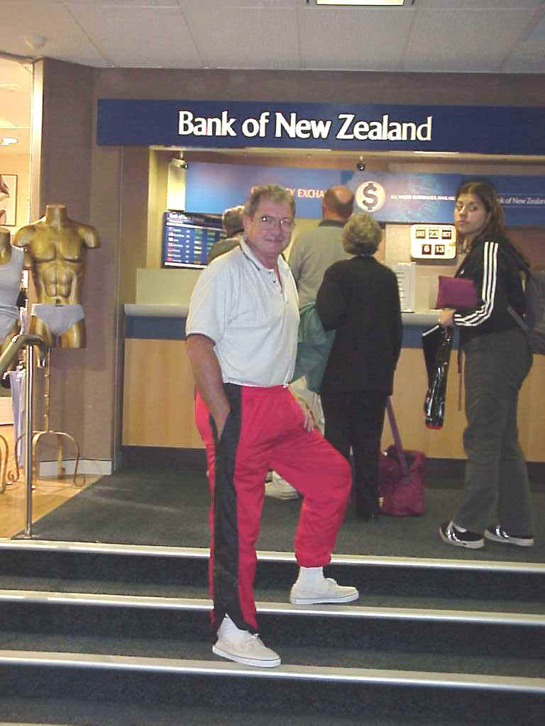 Mvc-005l.jpg (70406 bytes)